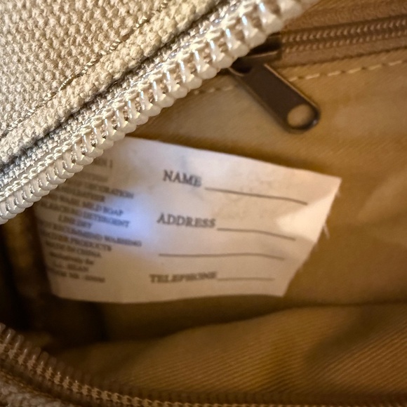 VINTAGE L.L. BEAN CANVAS AND LEATHER MESSENGER BAG - Picture 10 of 14